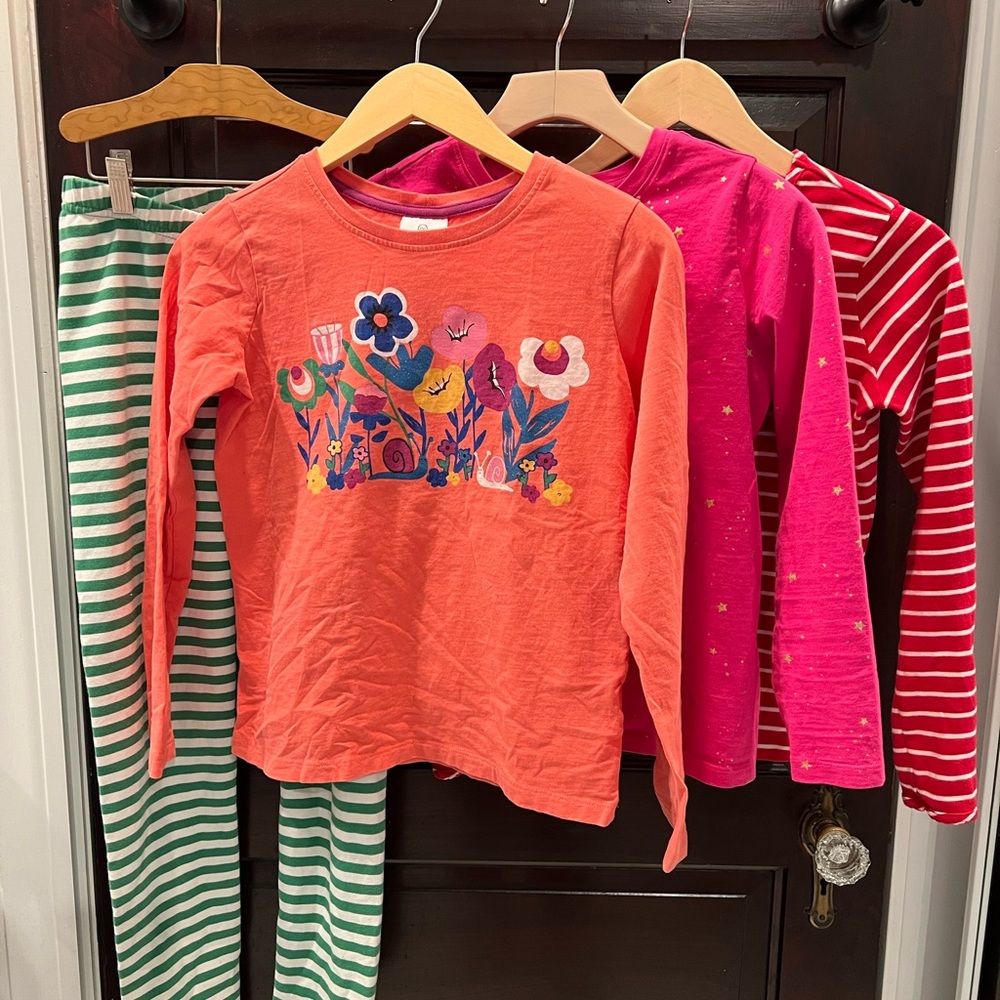 Hanna Andersson Kids Lot Leggings and Three Long Sleeve Tees